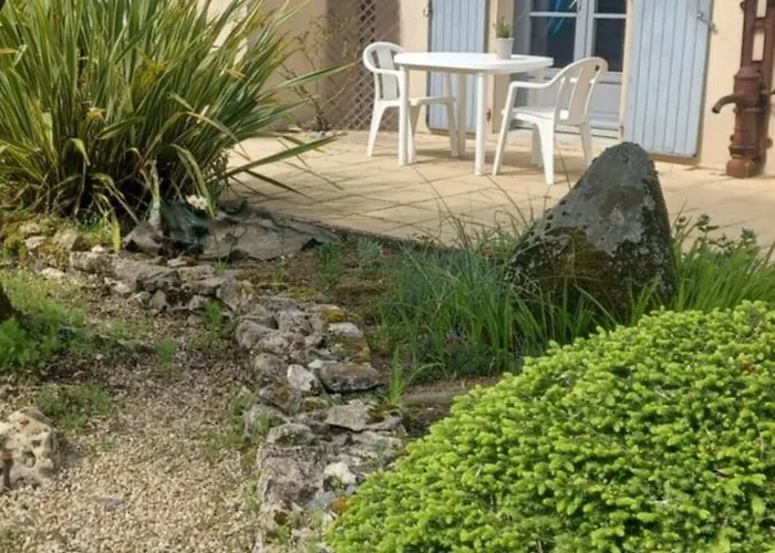 Les Lavandieres בית אירוח